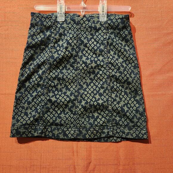 Free People Sz 4 Geometric Boho Mini Skirt Dark Blue & Green Denim Stretch - Picture 9 of 9